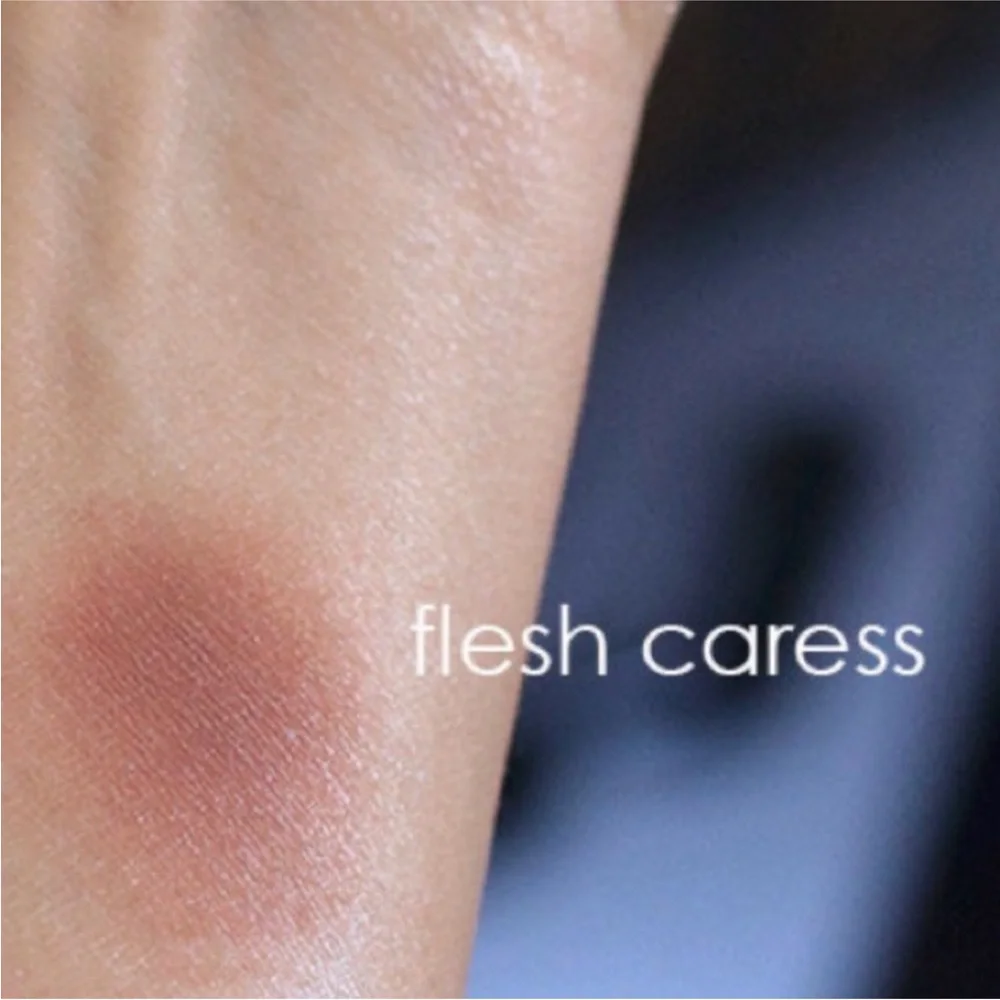 Flesh Tender Flesh Blush in 06 Caress *Rare*